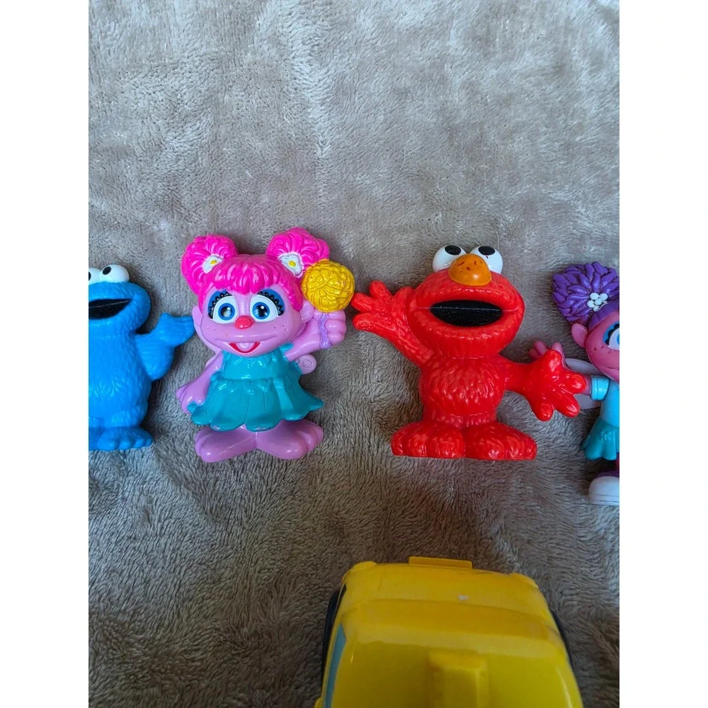 Sesame Street Toy Figure Lot Elmo Big Bird Cookie Monster Abby Cadabby Ernie